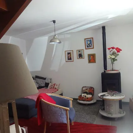 La Croisee Des Chemins Holiday home